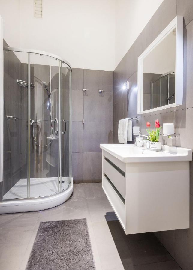 Elegant Apartment In Super Central Location 布达佩斯 外观 照片